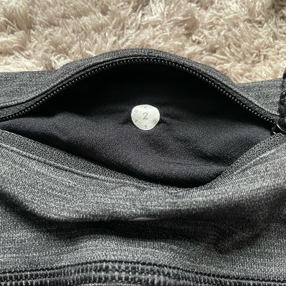 Lululemon Speed Up Leggings 28” - Picture 4 of 5